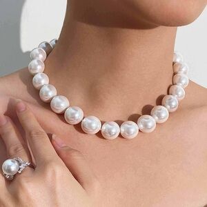 Handmade Cream and Black Pearl Necklace